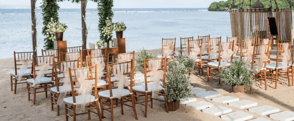 How to Style Your Beach Wedding: Décor Ideas That Complement the Coast